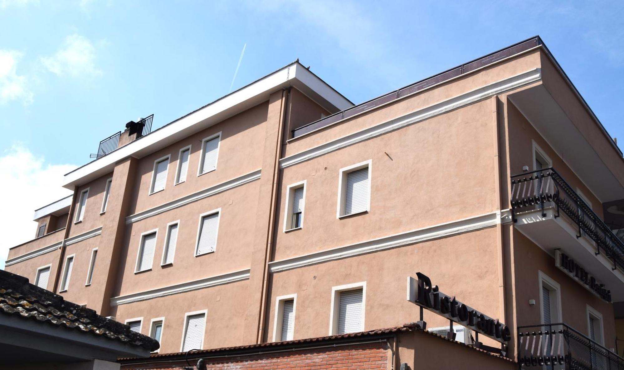 Hotel Ristorante Benigni Campagnano Di Roma Exterior foto