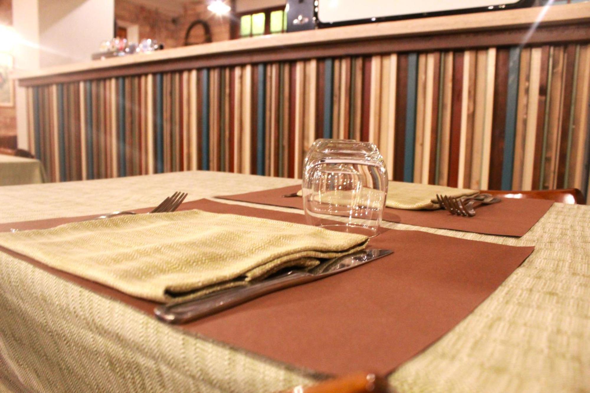 Hotel Ristorante Benigni Campagnano Di Roma Exterior foto