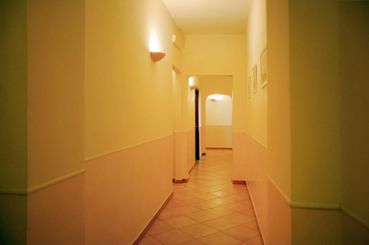 Hotel Ristorante Benigni Campagnano Di Roma Exterior foto